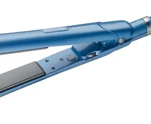 D_NQ_NP_715377-MLA46232951236_062021-O.webp Planchita de pelo BaBylissPRO Nano Titanium 9555 azul 240V