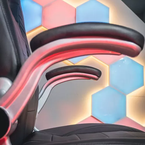 D_NQ_NP_841437-MLA53582404681_022023-O.webp Silla de escritorio Baires4 PS4 ergonómica negra con tapizado de cuero sintético